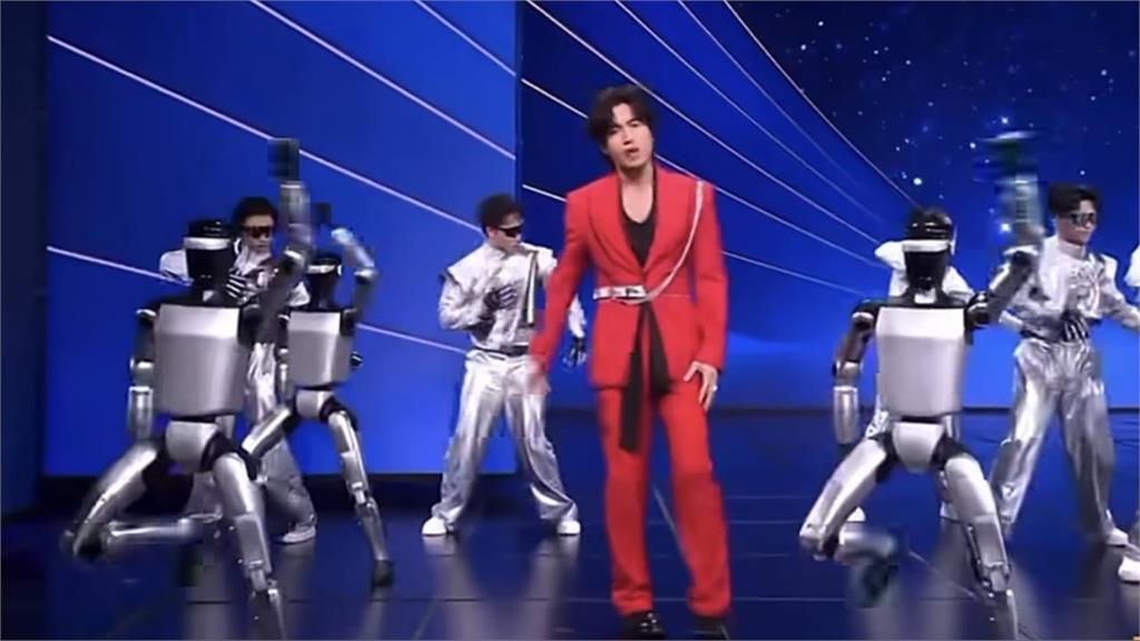 魏哲家批「中國機器人沒用」遭罵飄了!她揭昔日董座「2霸氣發言」網笑: 站著賺錢