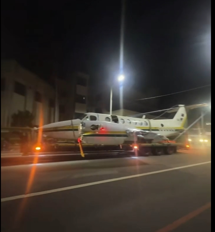 街道上有飛機? 虎尾科大航院教學設備搬遷 引網熱議