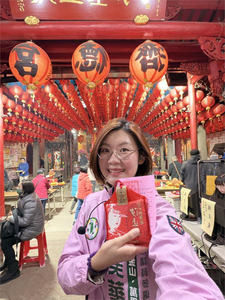 神社、花香與美味一次到位 蔡美華偕王義川推「社香味」汐止走春路線