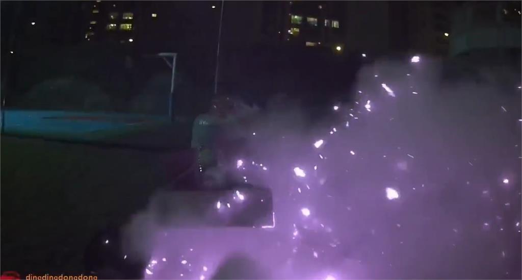 樂極生悲！深夜放煙火太吵遭報警　失聯移工意外被逮