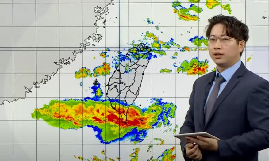 快新聞／雨還沒下完！颱風聯手西南氣流夾殺　今晚中南部雨量恐繼續急升