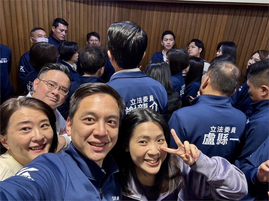 牛煦庭找罷團領銜「辯論釘孤枝」!發起人怒揭「約戰內幕」開飆:要辯跟我辯