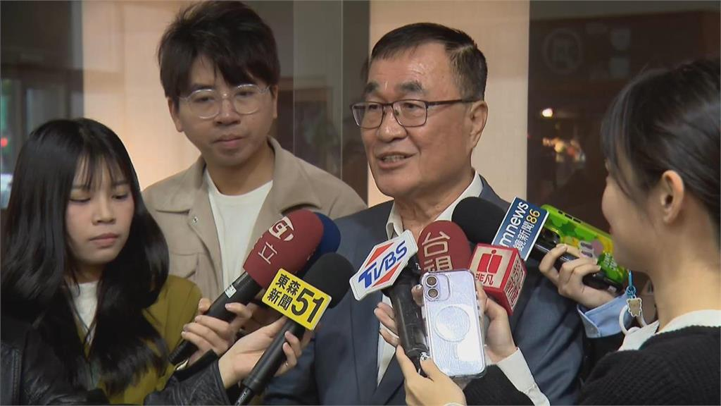快新聞／國民黨支持者傻眼了！見1戰將「民調反超」嗨翻　真相曝光臉超腫