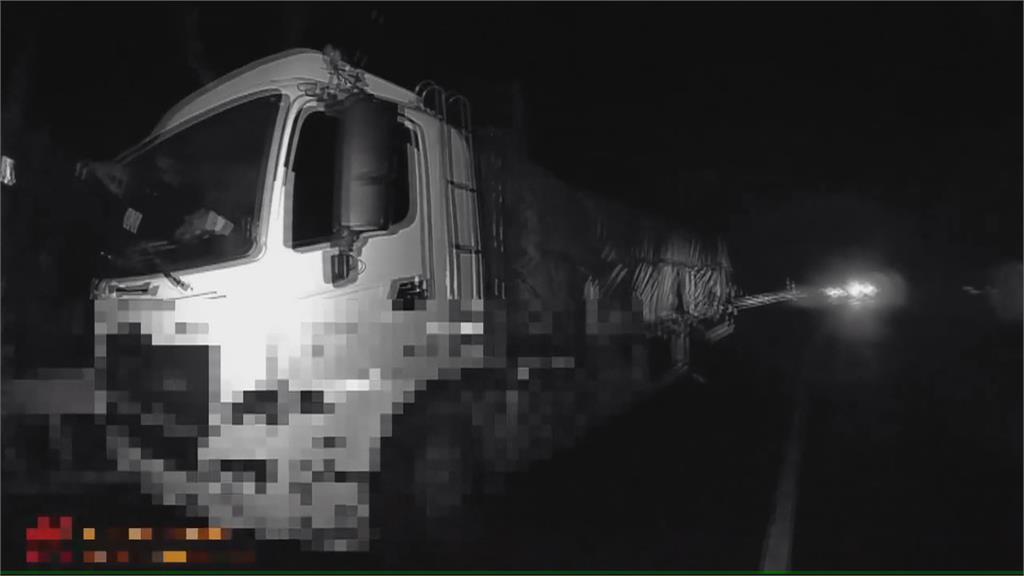 心虛！大貨車躲臨檢形跡可疑　身揹１２案通緝犯落網