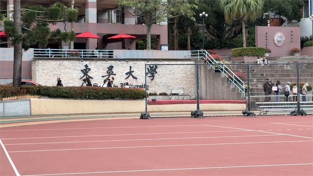 東吳28歲女延畢生失控！　持剪刀闖系辦恐嚇老師