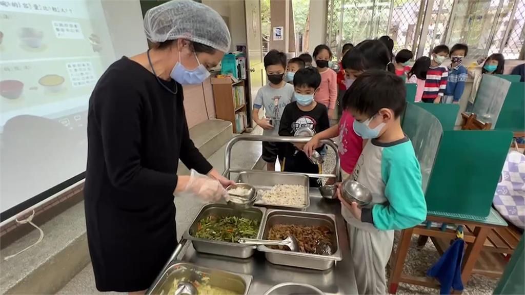 蔣萬安拋營養午餐免費！　小黨轟政策買票釀群起效尤