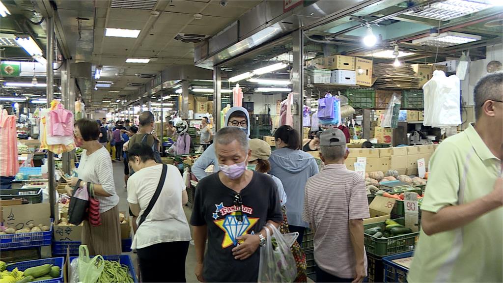 「蘇拉」進逼菜價恐再漲　南部現排隊搶菜景象