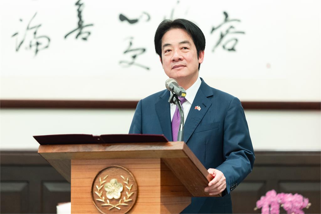 快新聞／國共聯手不演了？路透驚爆：中共把KMT聲音變成「對付台灣人的武器」