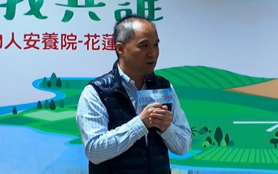 號召幫助清寒植物人家庭 陳淑芳大方捐款100萬