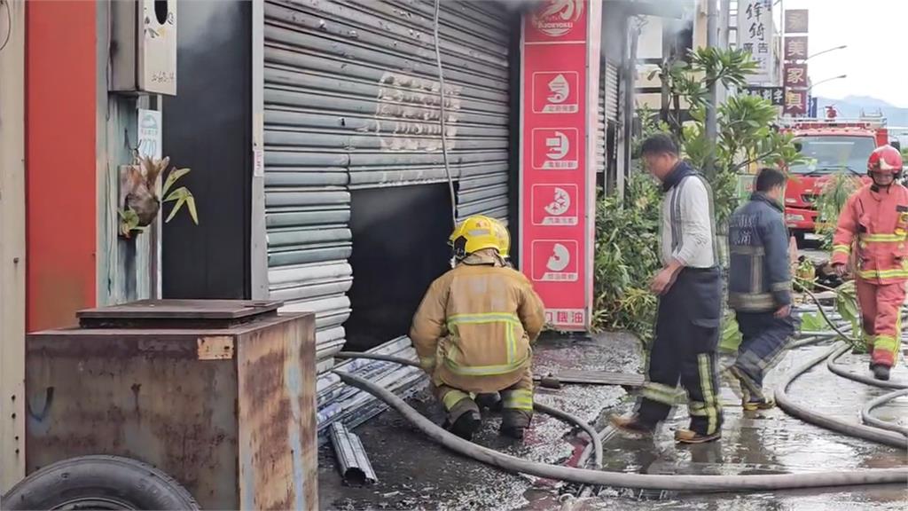 宜蘭汽修廠清晨突大火 延燒成衣廠、雅石館幸無傷亡