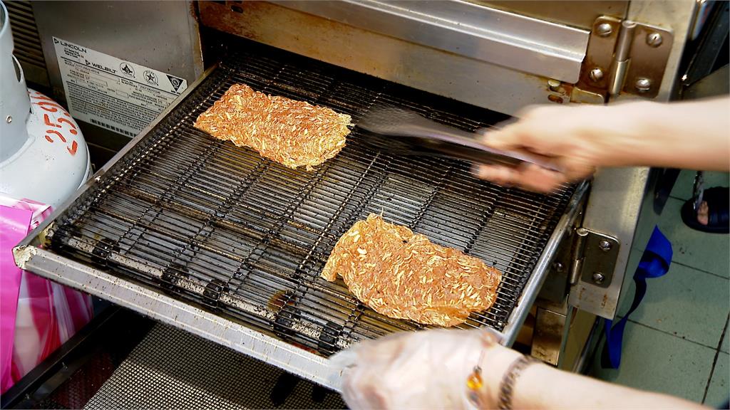 搶賺過年紅包! 肉乾、肉紙老店大趕工