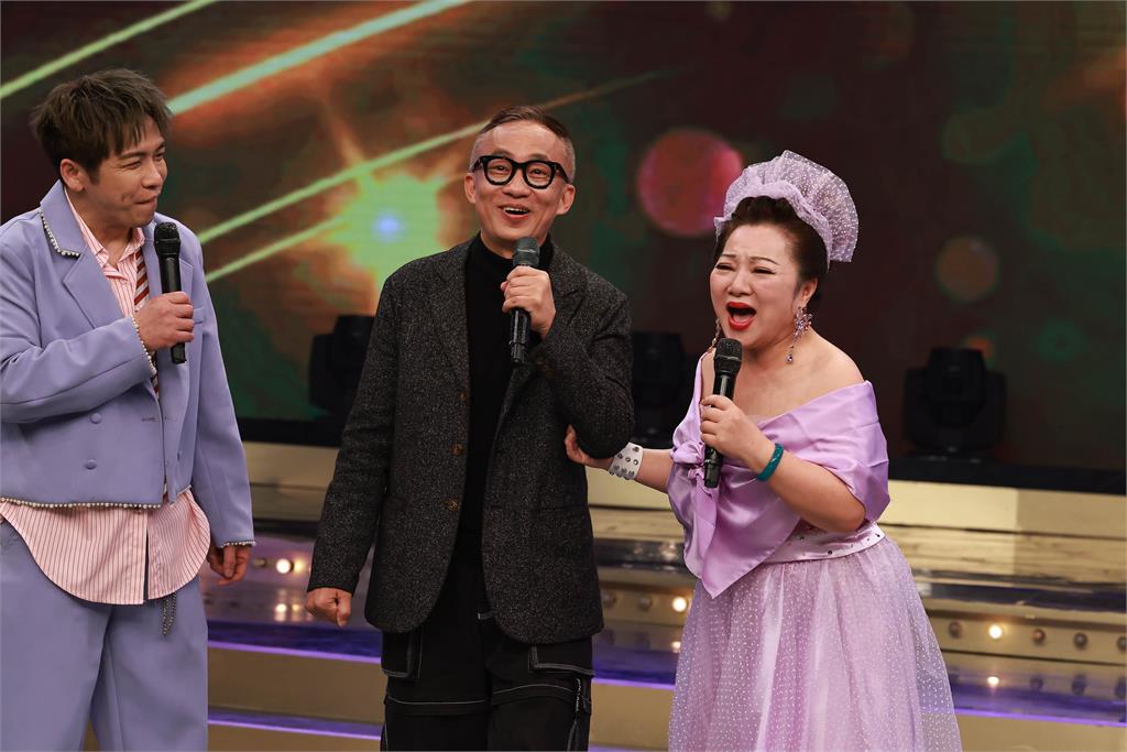 「發瘋」才會唱歌的許常德首度開金口深情演唱！被小歌手們「狠批評缺點淘汰」