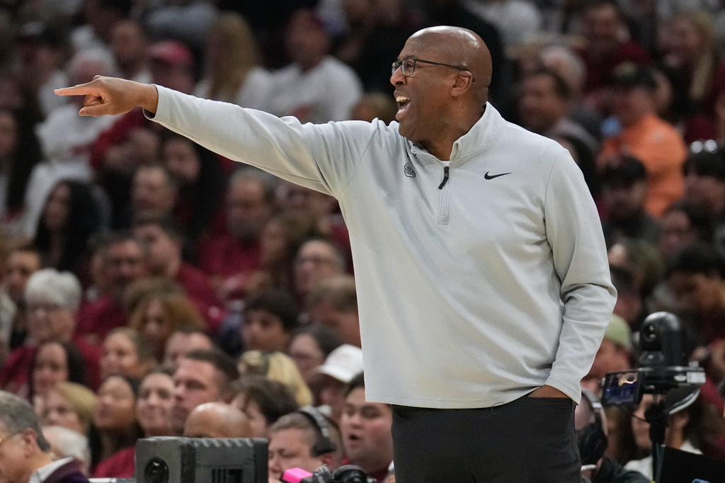 NBA(影)／尼克教頭布朗曾是馬刺冠軍助理教練！這次總冠軍賽要六親不認打爆他們