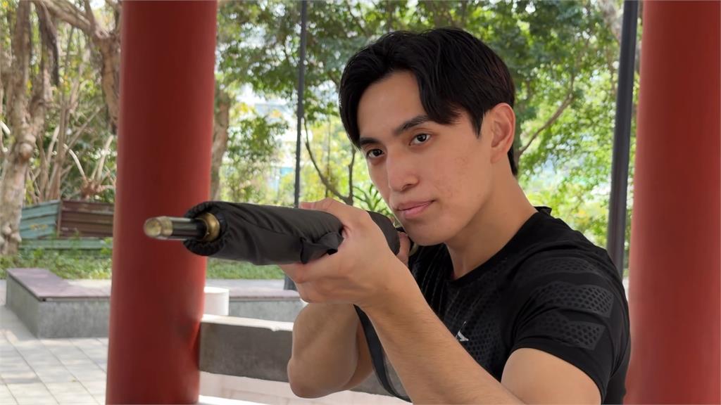 獨家／「合法襲警」趁現在！　警校園演講被柔道摔　笑稱：把罰單怨氣扯平