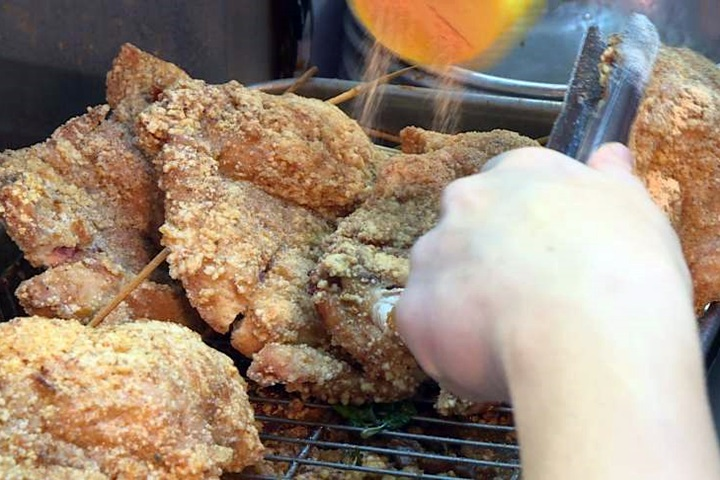 尾牙抽中3萬塊被前輩逼請客還被酸「沒誠意」!過來人教1招拒絕情勒