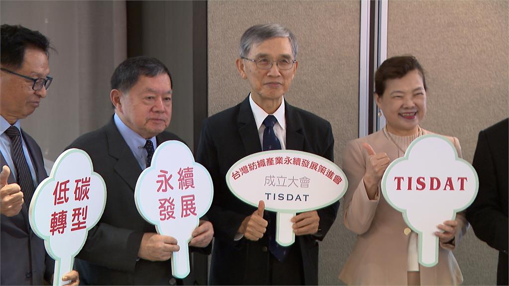 郭台銘開戰經濟部 王美花:放下政治 就事論事 郭台銘、經濟部臉書開戰 王美花:放下政治、就事論事