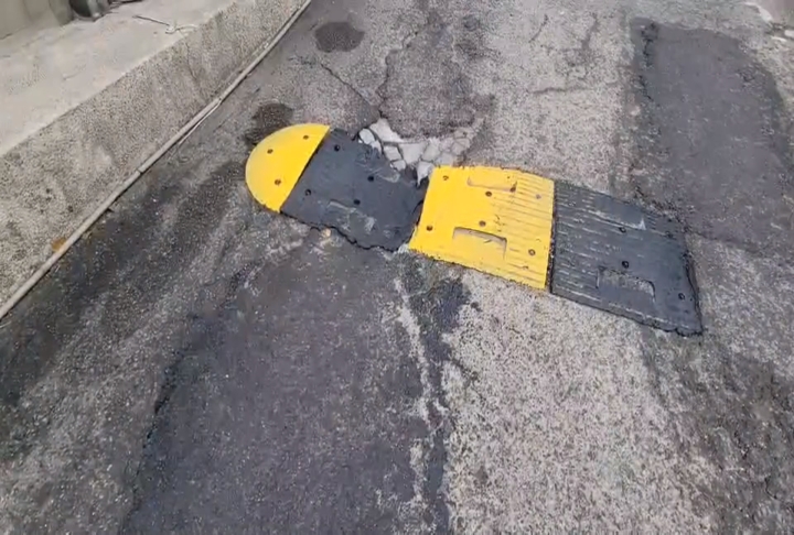 基隆一秒到澎湖? 道路坑洞要填補 得問澎湖鄉公所