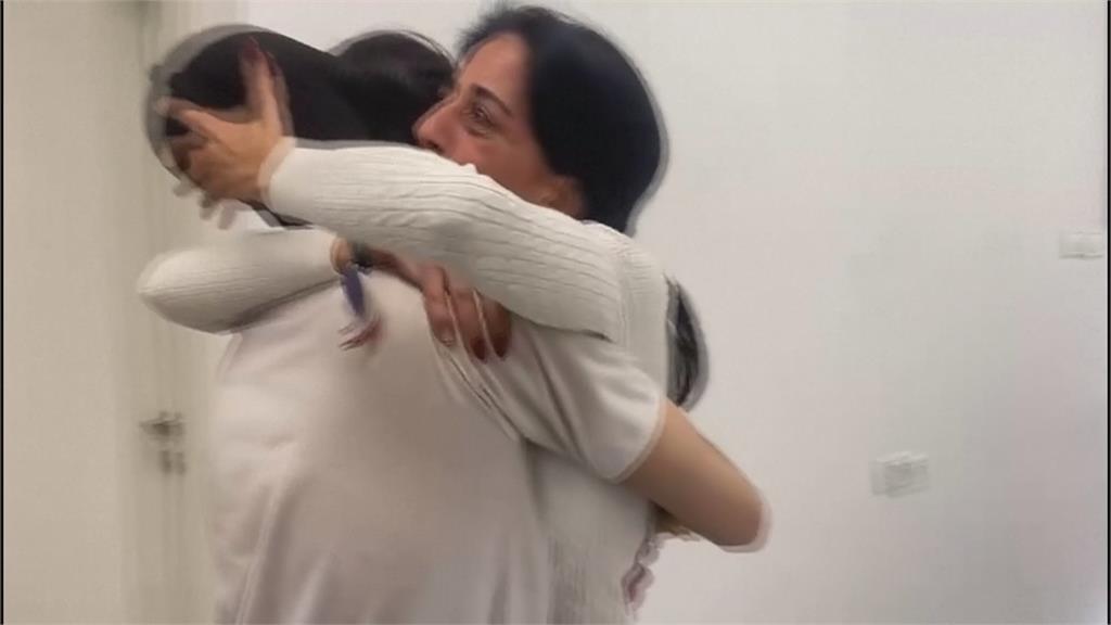 停戰!以色列人質返家激動痛哭 釋放近2千巴勒斯坦囚犯