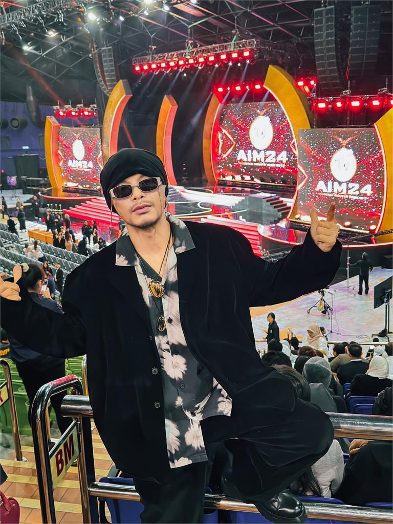 黃明志當年「從這裡」發跡!替爸媽寫歌如今涉毒「才子+孝子」形象全崩壞