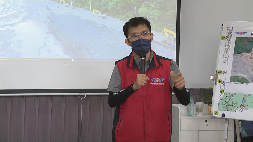 才2分鐘!搶修便道遭遇土石流 段長餘悸猶存忍不住哽咽