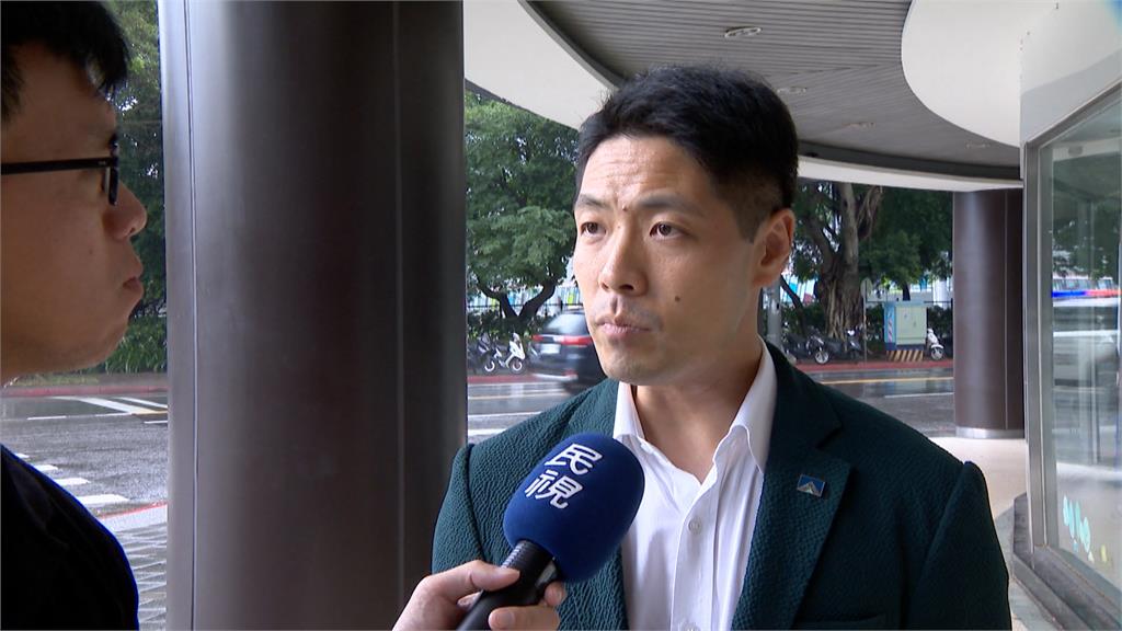 中共網軍「潛入罷團群組」狂帶風向!律師3招戳破「小粉紅氣炸」撂狠話退群