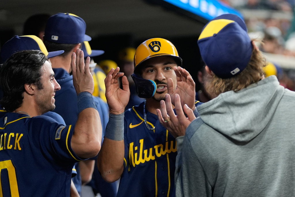 MLB(影)／釀酒人將寫下歷史！週五和週六連兩戰對決現任兩聯盟賽揚巨投