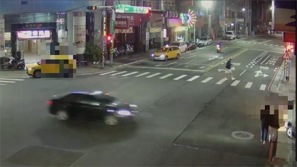 毒駕男高速衝撞行人、波及小貨車　被依現行犯逮捕