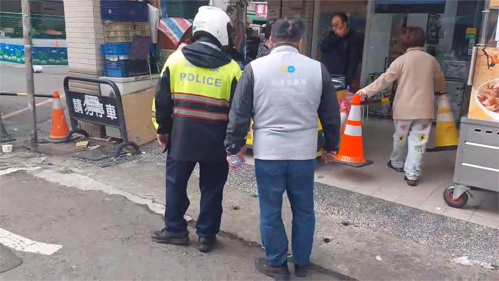 大火燒出佔用問題！南門市場整頓　物品佔用車道　一律當廢棄物處理