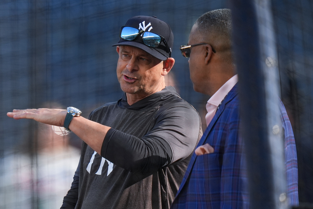 MLB/「翹臀隊長」批洋基教頭背後有影武者! 總經理「現金人」親上火線槓傳奇