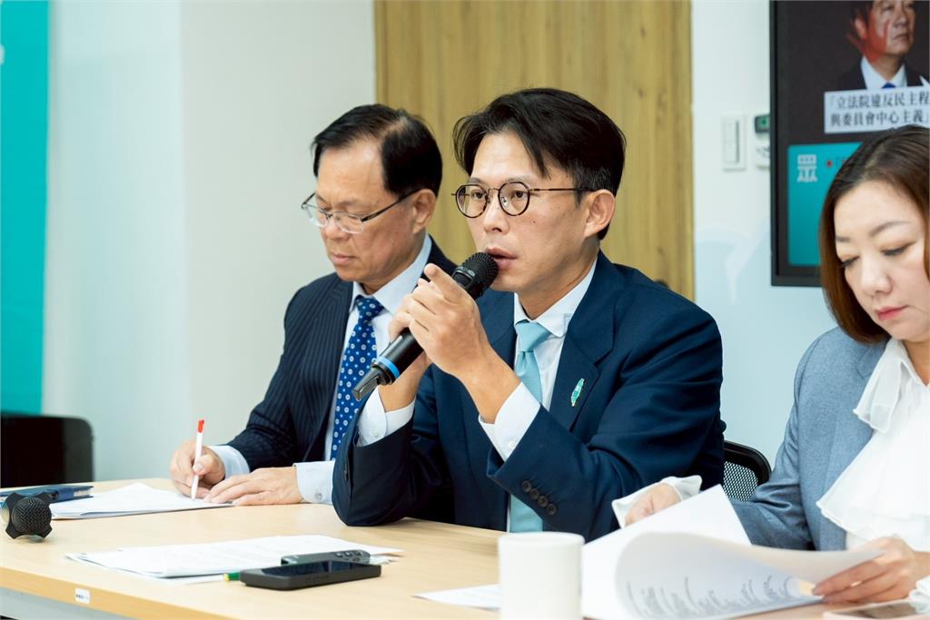 快新聞／24小時內道歉！黃國昌竟嗆告賴清德　總統府籲：先回立院做正事