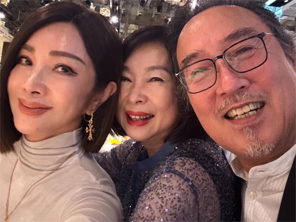 70歲瓊瑤女星愛女「歸寧宴」畫面曝光！陳美鳳發文網狂誇：不老女神…