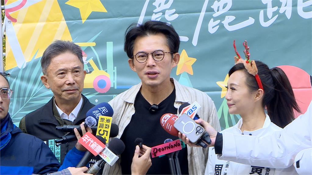 新北陸戰開打! 蘇巧慧帶小雞掃市場 黃國昌出席子弟兵耶誕活動