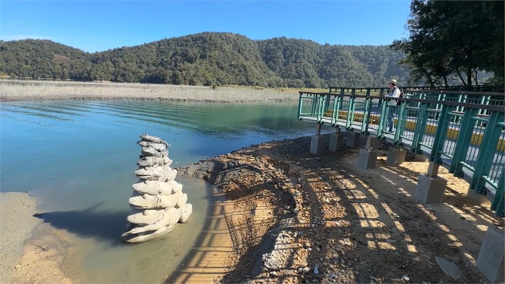 水情拉警報?日月潭九蛙疊像見客 台電:水庫水位仍處正常狀態
