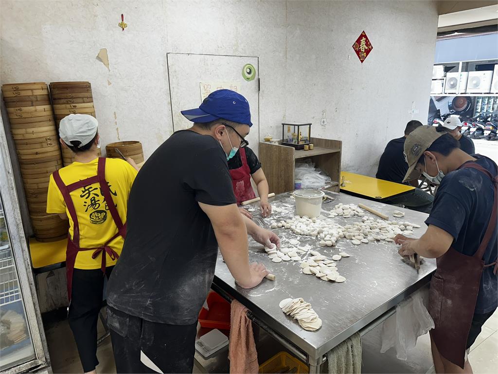 獨家／2026物價奇蹟！ 桃園龜山10元早餐店 晚來吃不到