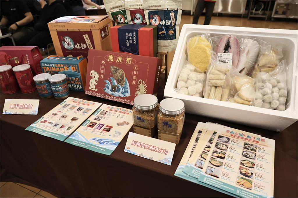 黃偉哲攜手南科推廣台南漁產  虱目魚、鮮蚵有望進入園區團膳 