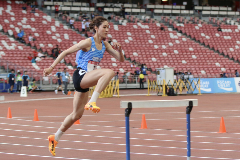 田徑/睽違6年國際賽摘金!「跨欄女神」羅佩琳新加坡田徑公開賽封后