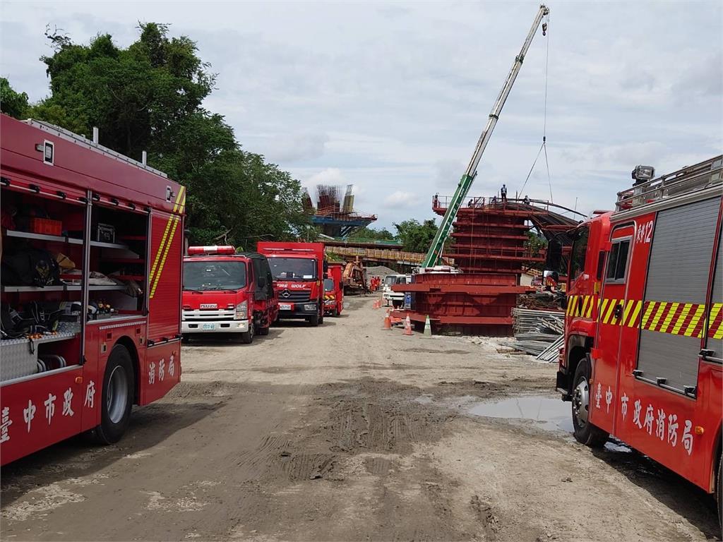 快新聞／國4延伸工程驚傳工安意外！　移工遭大量鋼筋掩埋當場死亡