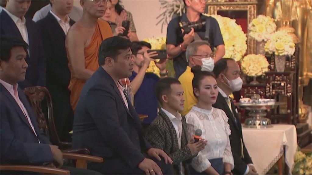 回泰國與接班布局有關? 泰王次子、三王子搭機返美國