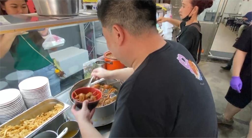 豬瘟衝擊沒肉賣！名店掀起「換肉大作戰」　肉羹改賣雞肉羹　爌肉飯變雞腿飯