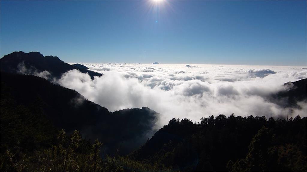 台灣山岳申請入山繁瑣　外國客想登山望之卻步