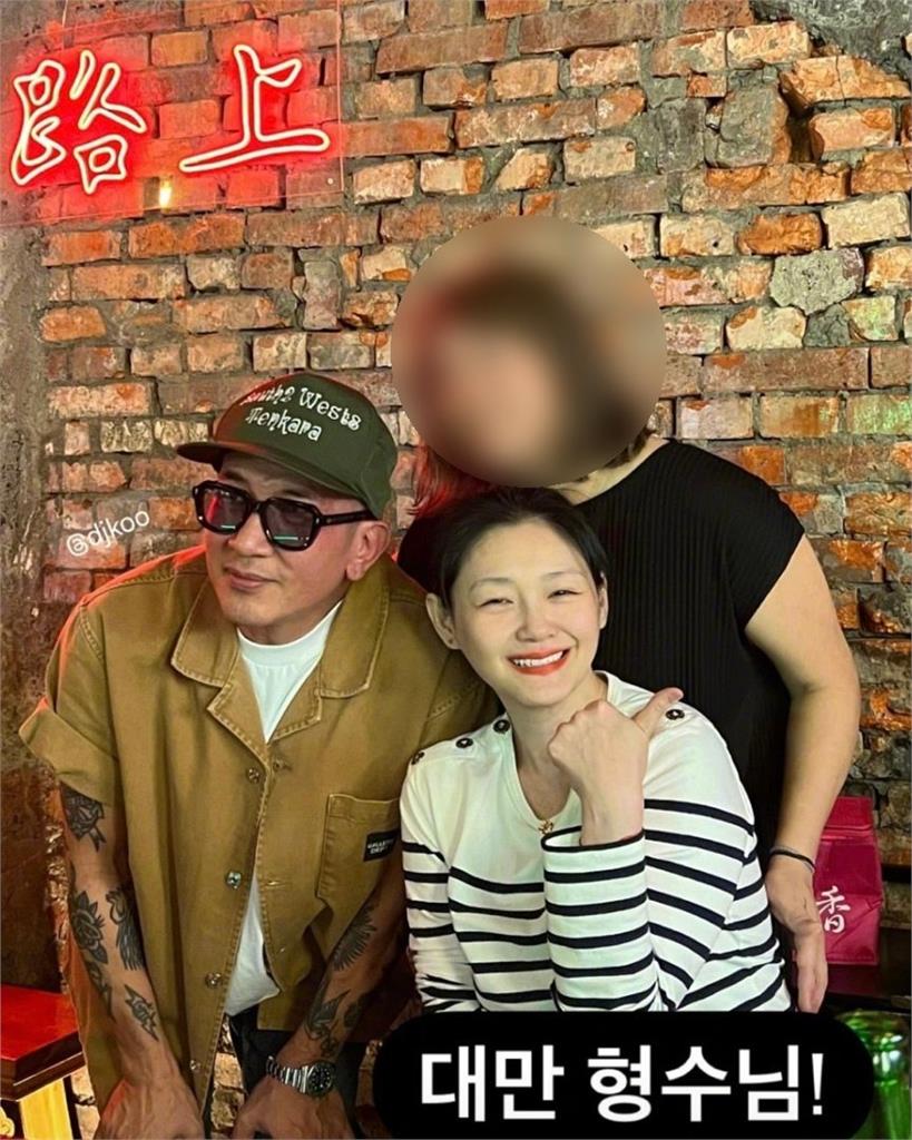 47歲大S近照曝光!「0眉毛、只擦口紅」真實臉蛋震驚中網:長這樣?