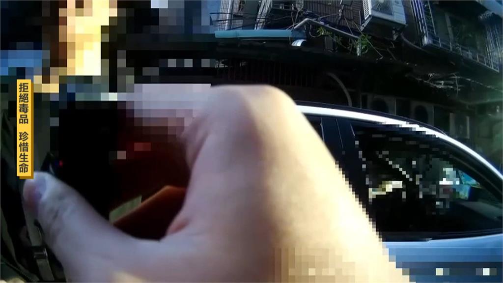 獨/運毒車「急煞」被盯上! 安非他命藏「金飾袋」遭逮