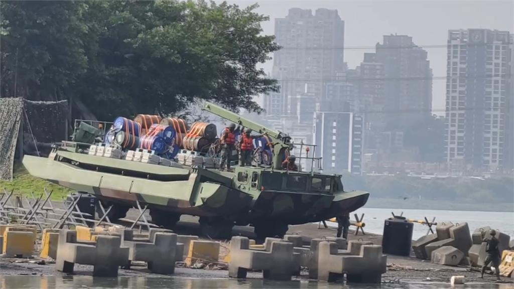 國軍立即備戰操演第3天 "中共福建號航經台海"畫面曝