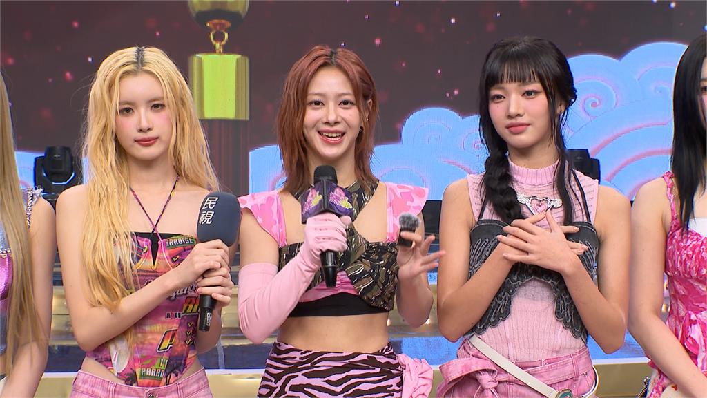 初登除夕特別節目開表演 #-#女團GENBLUE幻藍小熊活力開唱