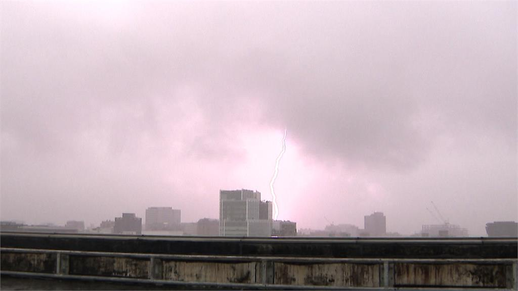 全球最倒楣的人20年遭雷擊4次?他驚恐自認被鎖定搬家也難逃死神追蹤