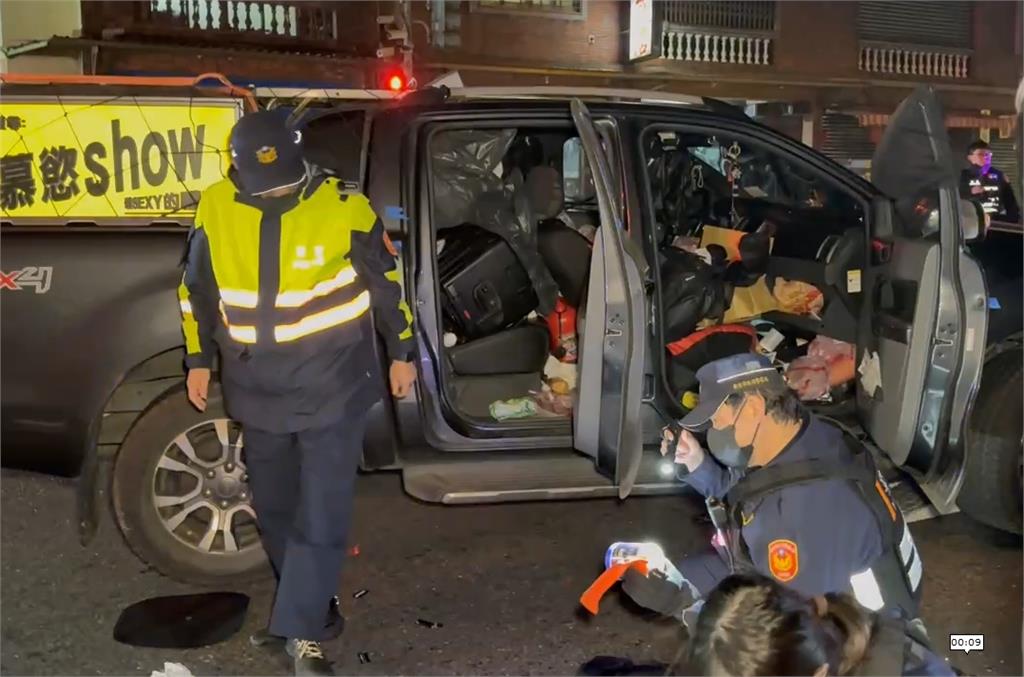 新北「隨機攔車砍人」5警圍捕受傷　嫌開皮卡衝撞巡邏車