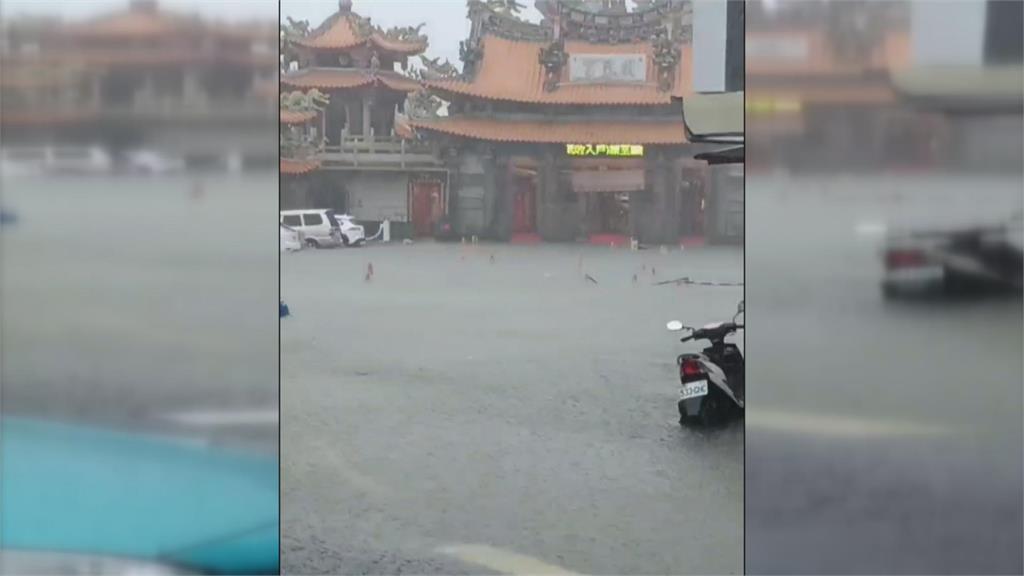 豪大雨！台南多處淹水災情嚴重　趁淹水竄逃？「泰國鱧魚」擱淺馬路