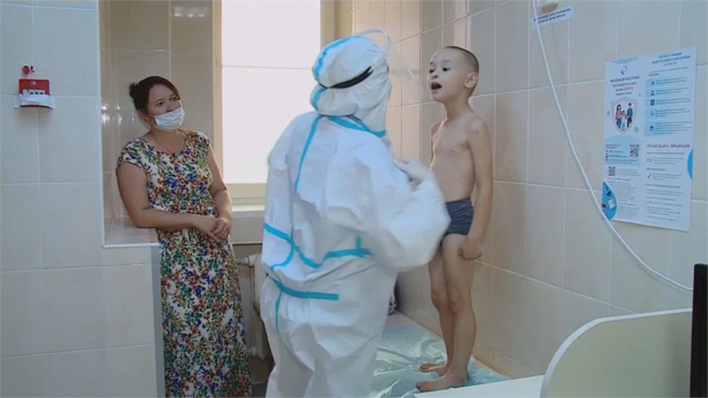 俄羅斯單日近9萬人確診　兒童住院半個月暴增10倍