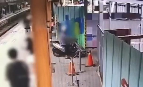 真人版GTA？機車直闖桃園車站月台　警調監視器函送法辦
