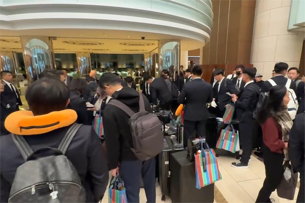 快新聞／巨蛋第一排！台灣棒球代表隊抵達日本東京　入住「這飯店」價格曝光